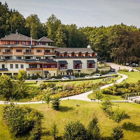 Hotel Studanka Rychnov nad Kneznou Luaran gambar