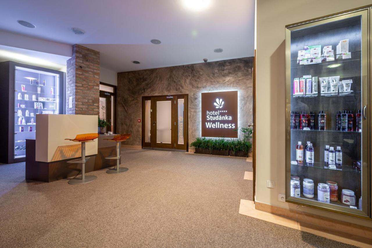 Hotel Studanka Rychnov nad Kneznou Luaran gambar