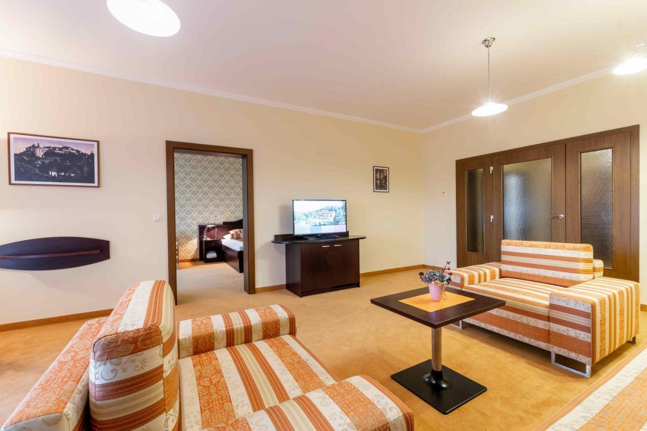 Hotel Studanka Rychnov nad Kneznou Luaran gambar