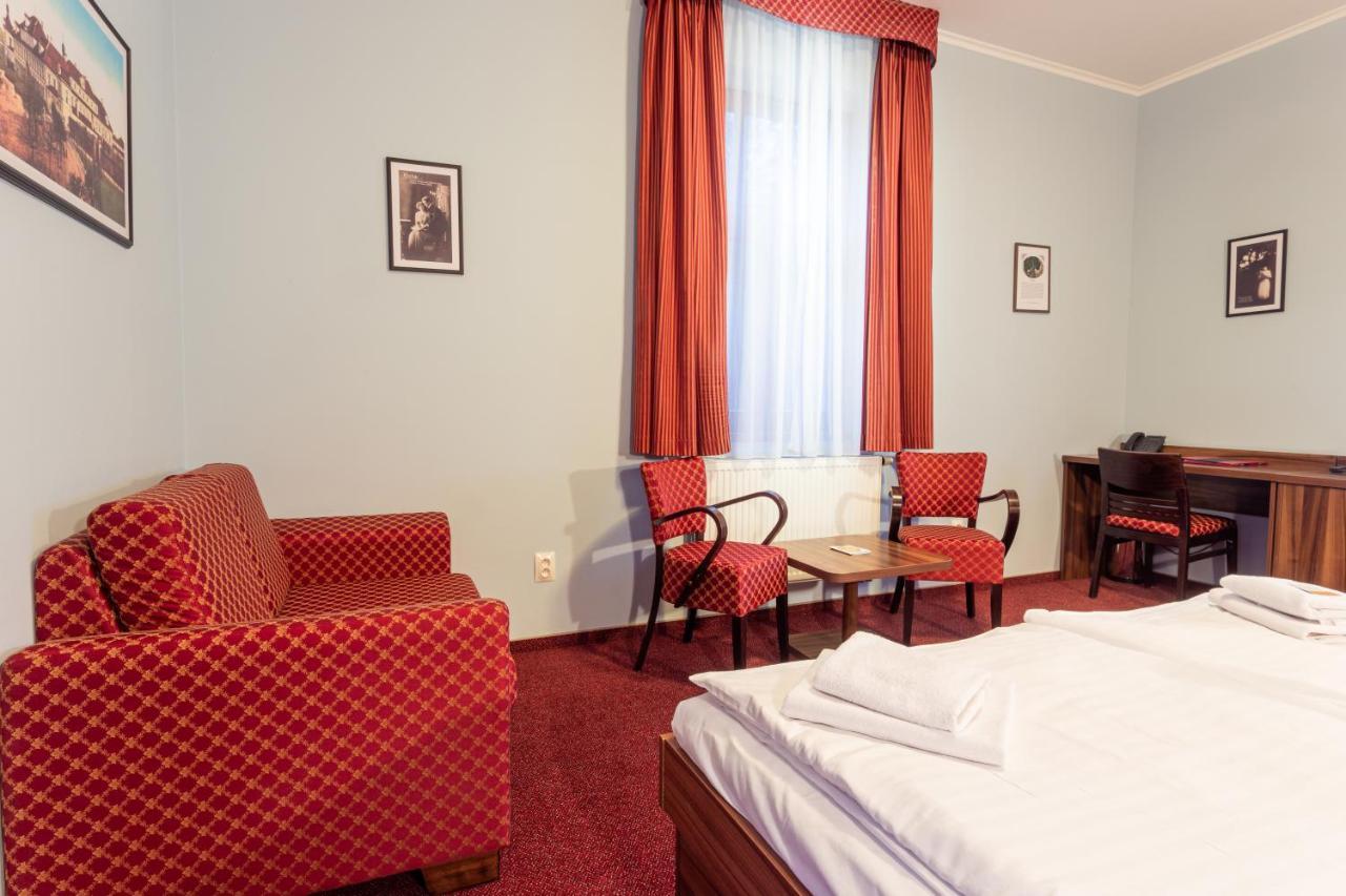 Hotel Studanka Rychnov nad Kneznou Luaran gambar