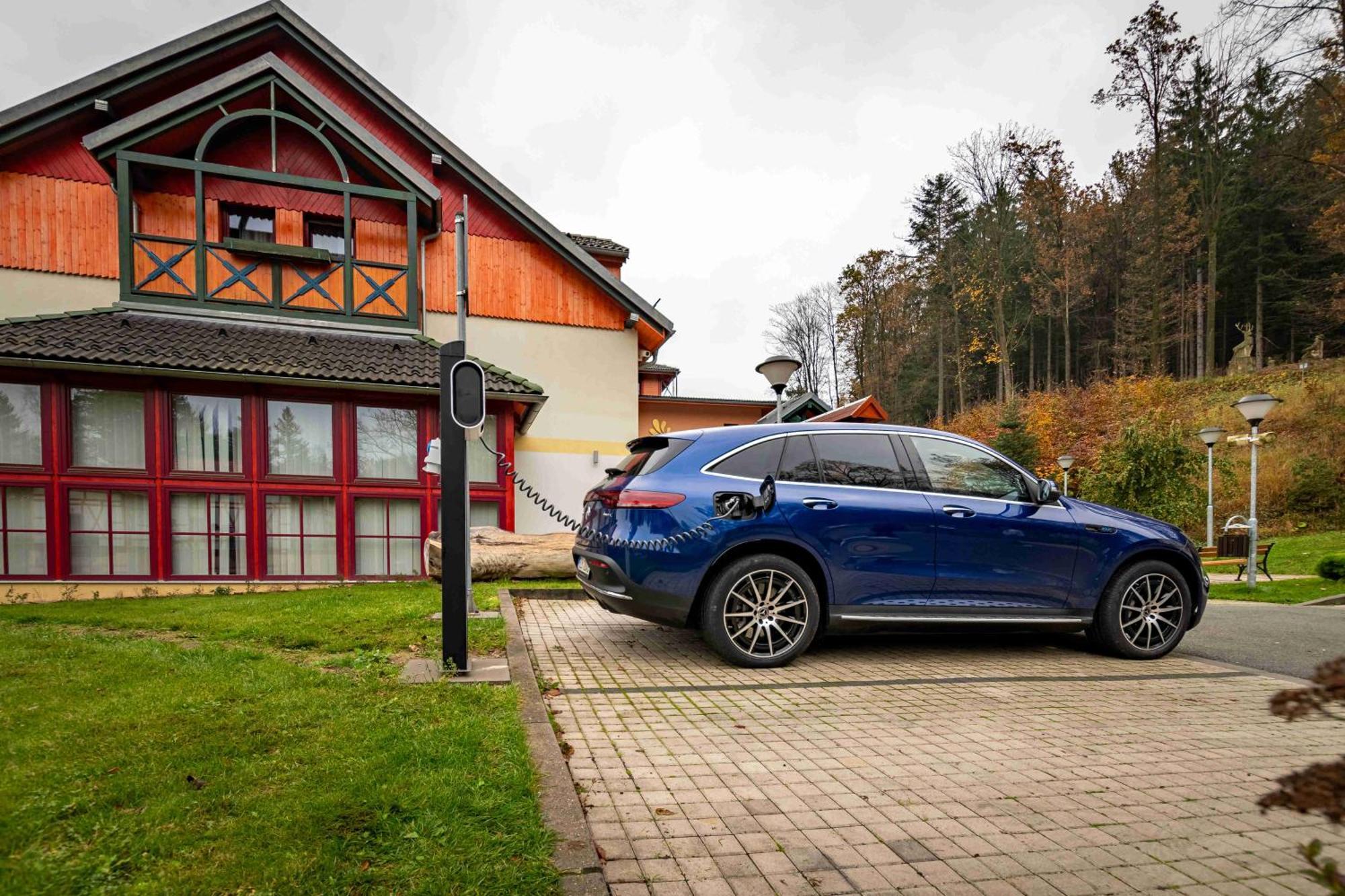Hotel Studanka Rychnov nad Kneznou Luaran gambar