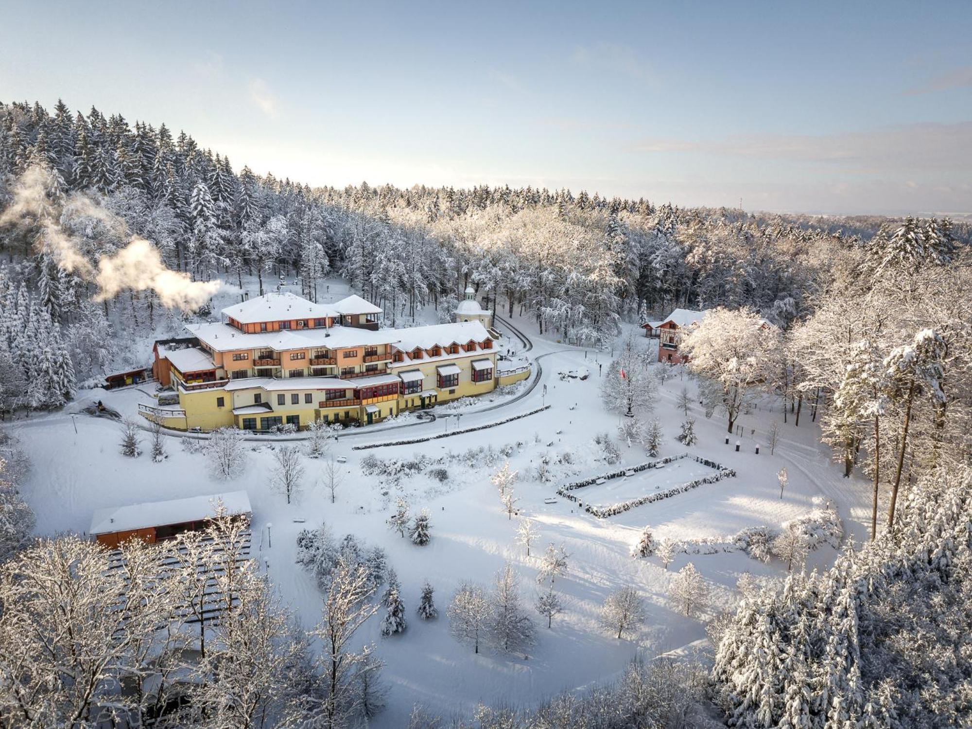 Hotel Studanka Rychnov nad Kneznou Luaran gambar